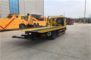 博罗非事故拖车