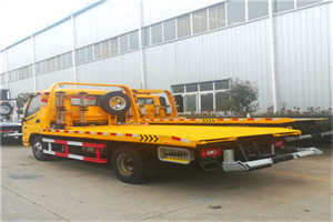 博罗附近拖车救援搭电